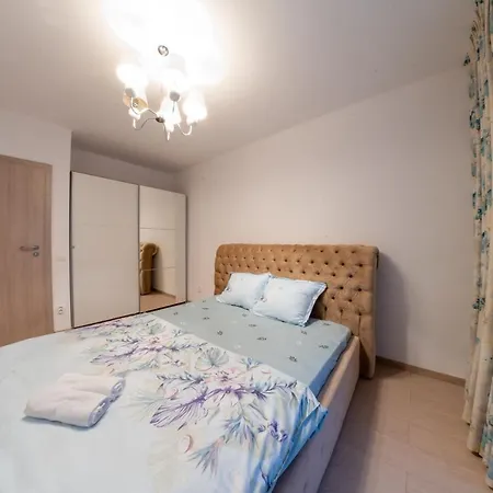 Apartament Terrace With Parking Garage *